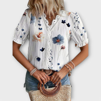 Fashionable Blouse with Pointed Neckline