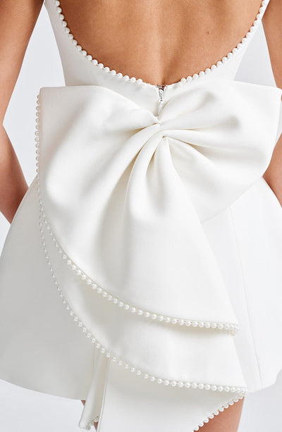 Yareli Elegant Bow Dress
